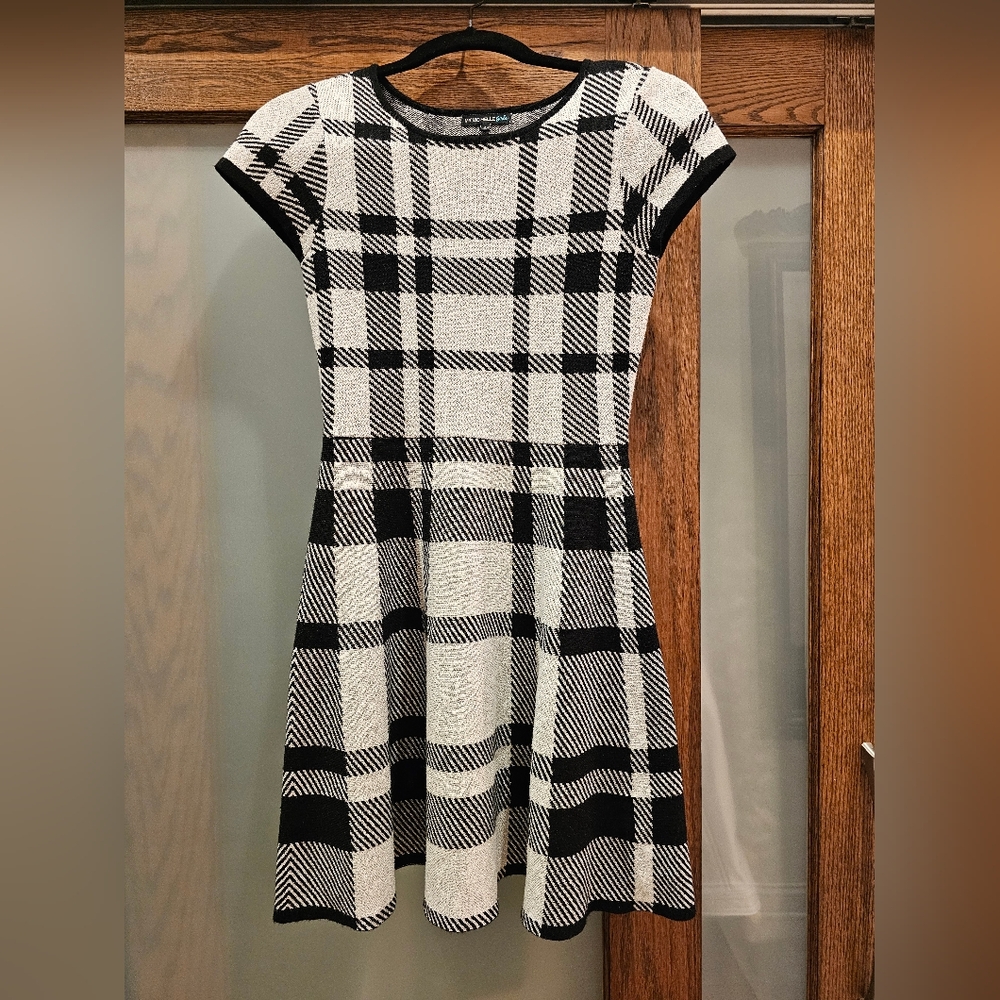 My Michelle Girls Short Sleeve Sweater Dress size L